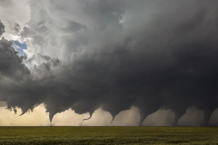 Die Symbolik Eines Tornados Im Traum